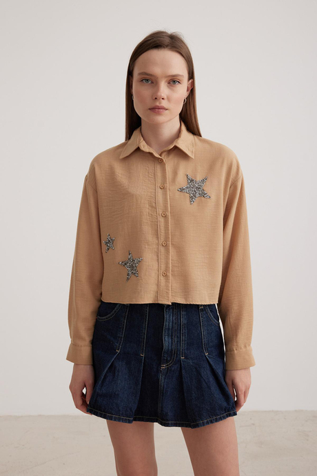 Linen Shirt with Star Detail